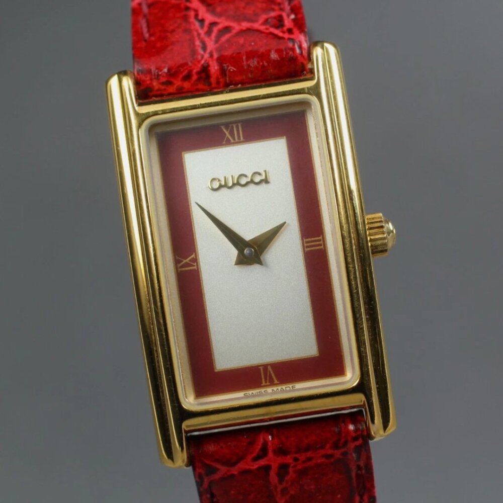 GUCCI 2600L Red Dial Gold Plated Quartz Ladies Watch From - Picture 2 of 7